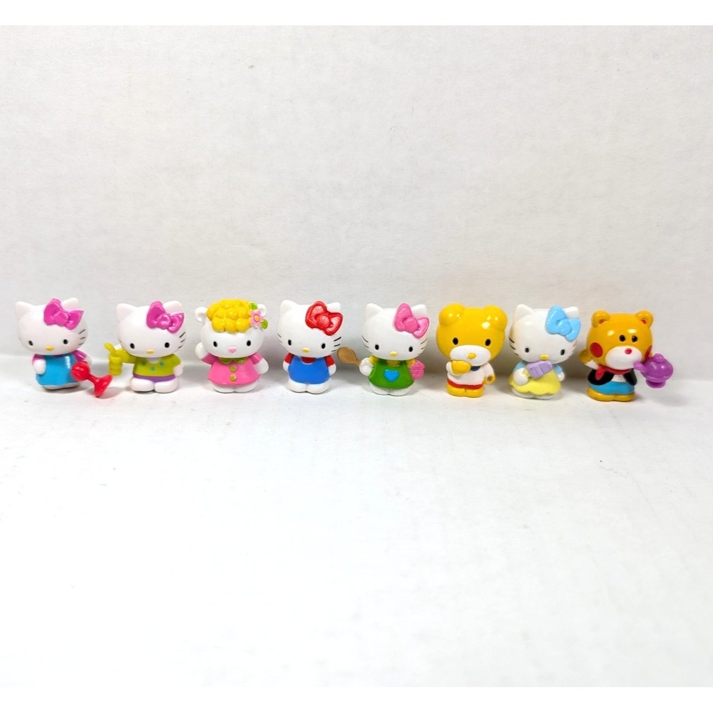 Hello Kitty World Mini Figure Lot of 8 Miniature Sanrio Jakks Pacific